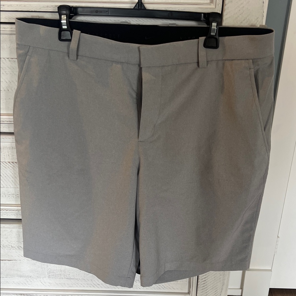 Men's Nike Classic Grey Dri-Fit Golf Shorts